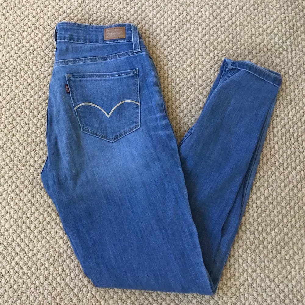Levi’s High Waisted Jeans